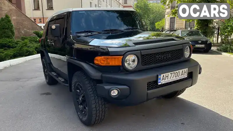 Внедорожник / Кроссовер Toyota FJ Cruiser 2012 3.96 л. Автомат обл. Киевская, Киев - Фото 1/21