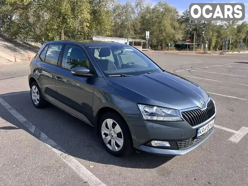 Хэтчбек Skoda Fabia 2018 1 л. Автомат обл. Киевская, Киев - Фото 1/16