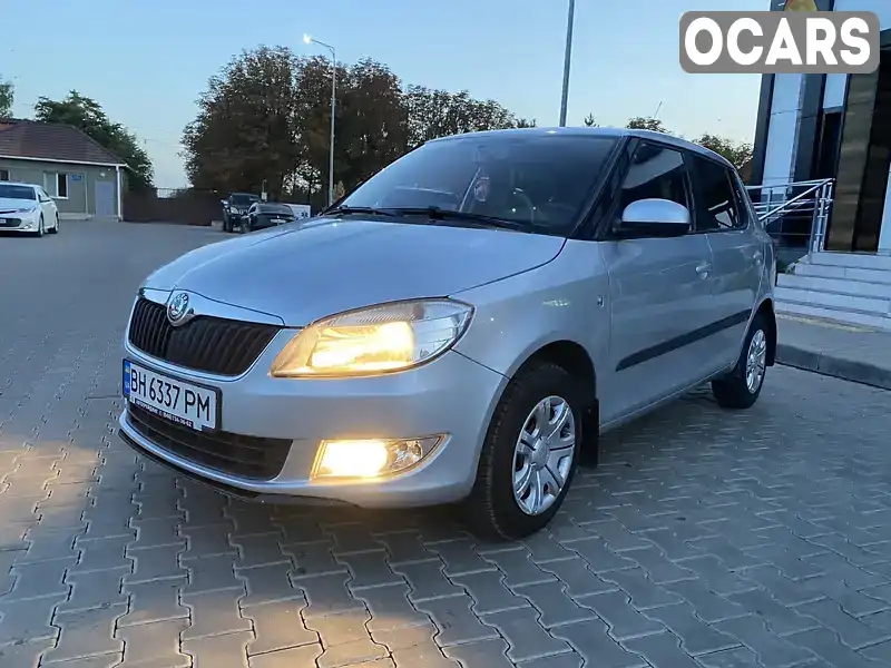 Хетчбек Skoda Fabia 2011 1.39 л. Ручна / Механіка обл. Одеська, Одеса - Фото 1/13