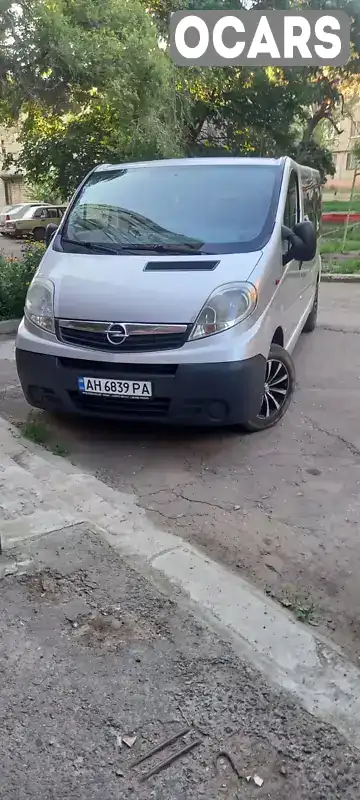 Мінівен Opel Vivaro 2011 2 л. Ручна / Механіка обл. Донецька, Костянтинівка - Фото 1/4