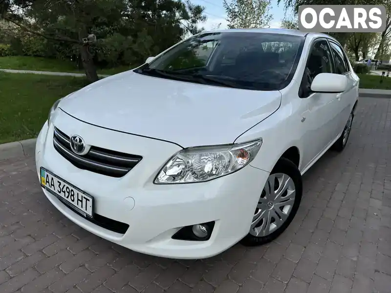 Седан Toyota Corolla 2008 1.6 л. обл. Киевская, Киев - Фото 1/19