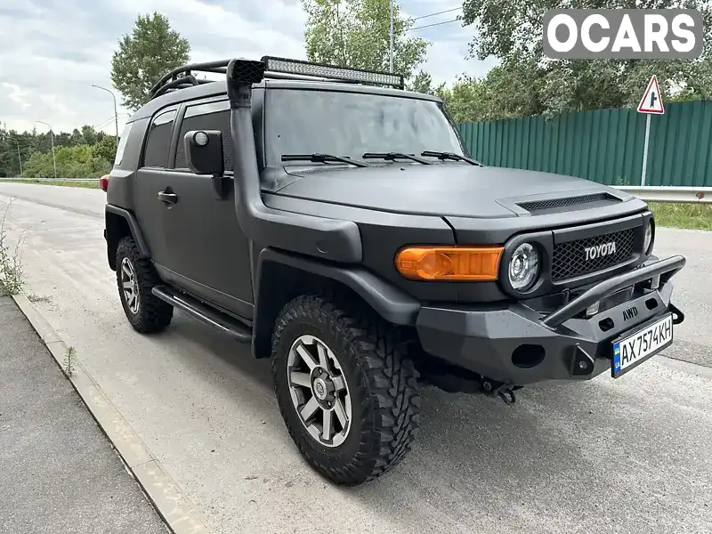 Позашляховик / Кросовер Toyota FJ Cruiser 2007 3.96 л. Автомат обл. Київська, Київ - Фото 1/21