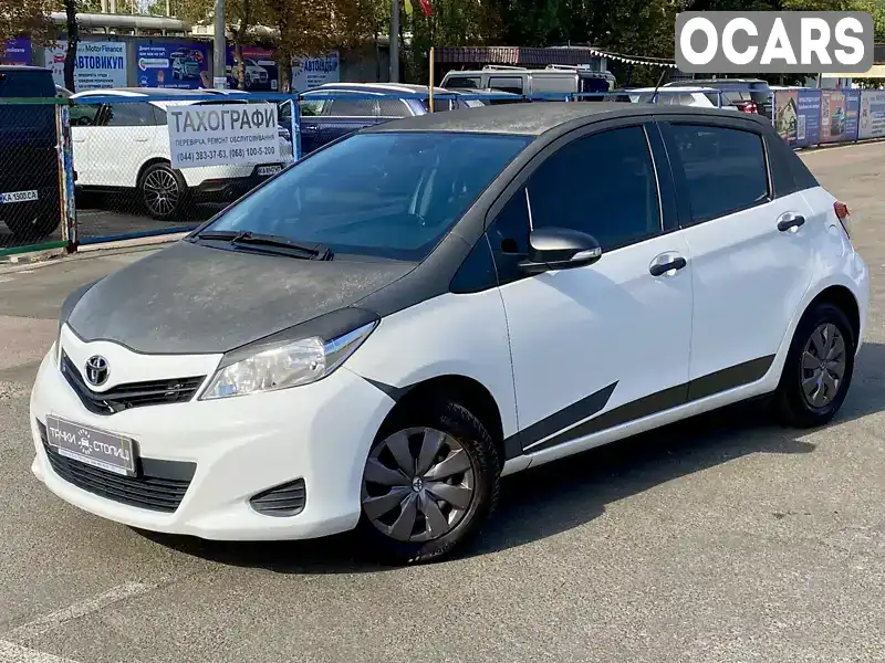 Хэтчбек Toyota Yaris 2012 1 л. Ручная / Механика обл. Киевская, Киев - Фото 1/21