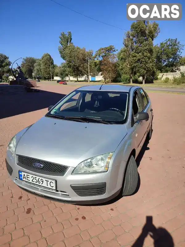 Хетчбек Ford Focus 2005 1.6 л. Ручна / Механіка обл. Дніпропетровська, Кам'янське (Дніпродзержинськ) - Фото 1/21