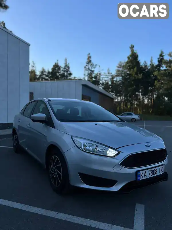 Седан Ford Focus 2015 2 л. Автомат обл. Киевская, Обухов - Фото 1/13