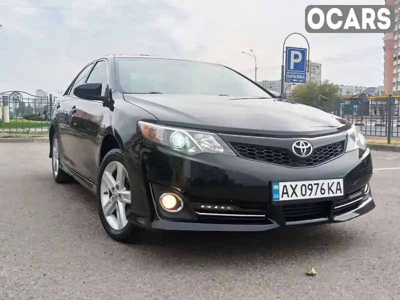 Седан Toyota Camry 2013 2.49 л. Автомат обл. Харьковская, Харьков - Фото 1/21