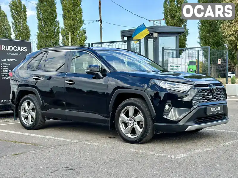 Позашляховик / Кросовер Toyota RAV4 2020 1.99 л. Варіатор обл. Полтавська, Кременчук - Фото 1/21