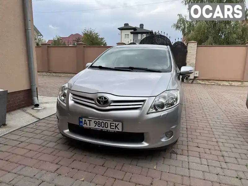 Хетчбек Toyota Auris 2010 1.6 л. обл. Івано-Франківська, Івано-Франківськ - Фото 1/10