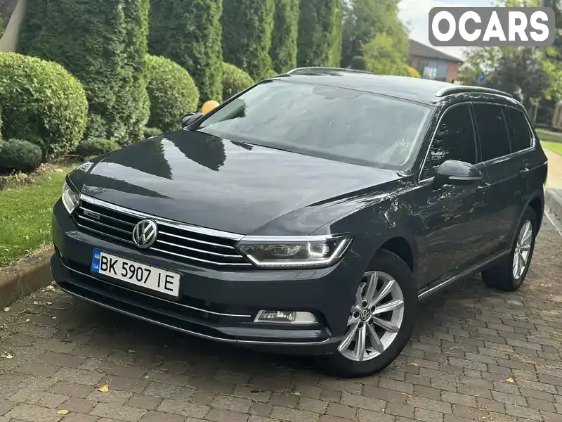 Універсал Volkswagen Passat 2016 2 л. Автомат обл. Рівненська, Рівне - Фото 1/21