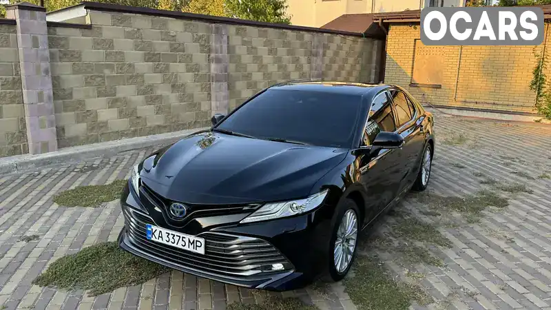 Седан Toyota Camry 2020 2.49 л. Автомат обл. Киевская, Киев - Фото 1/21