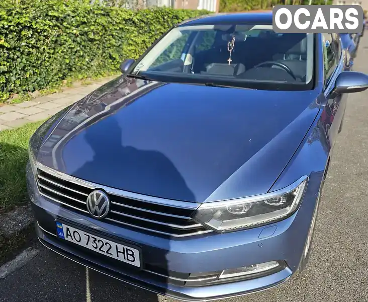 Седан Volkswagen Passat 2015 1.97 л. Ручна / Механіка обл. Закарпатська, Ужгород - Фото 1/15