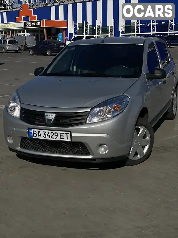 Хетчбек Dacia Sandero 2010 1.1 л. Ручна / Механіка обл. Черкаська, Умань - Фото 1/9