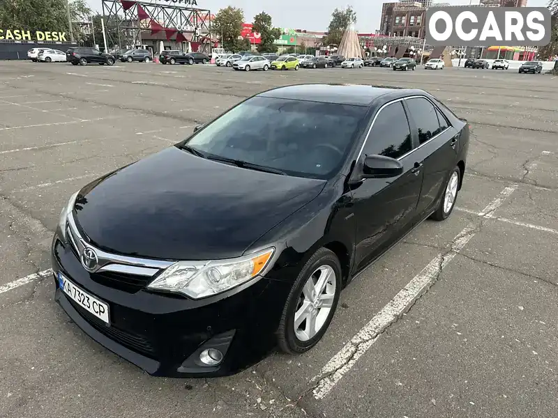 Седан Toyota Camry 2014 2.49 л. Автомат обл. Київська, Київ - Фото 1/21