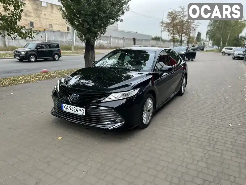 Седан Toyota Camry 2020 2.49 л. Варіатор обл. Київська, Київ - Фото 1/21