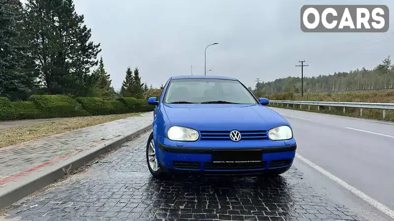 Хетчбек Volkswagen Golf 2002 1.6 л. Ручна / Механіка обл. Рівненська, Сарни - Фото 1/21