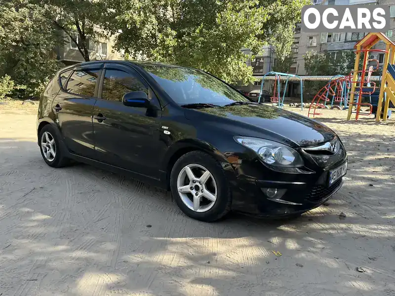 Хетчбек Hyundai i30 2011 1.58 л. Ручна / Механіка обл. Дніпропетровська, Дніпро (Дніпропетровськ) - Фото 1/15