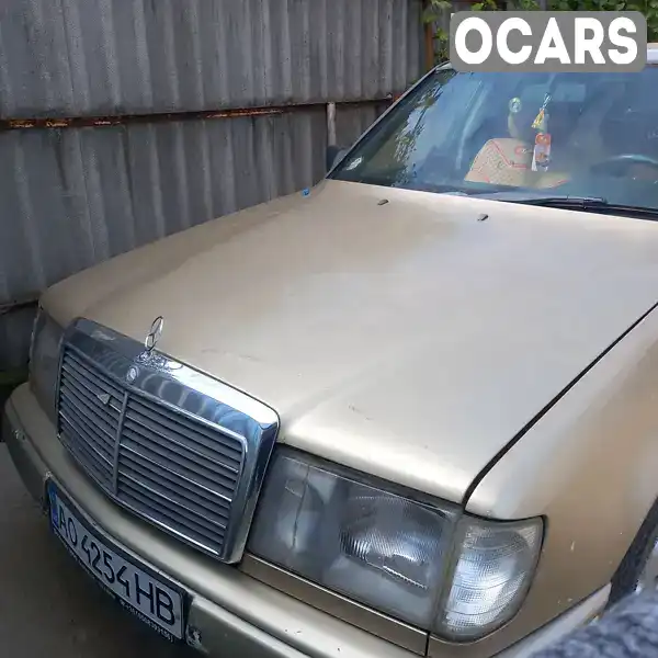 Седан Mercedes-Benz E-Class 1988 2 л. обл. Закарпатська, Берегове - Фото 1/6