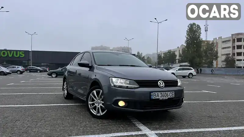 Седан Volkswagen Jetta 2011 1.97 л. Ручна / Механіка обл. Київська, Київ - Фото 1/21