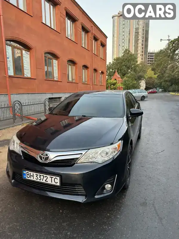 Седан Toyota Camry 2013 2.49 л. Автомат обл. Одеська, Одеса - Фото 1/21