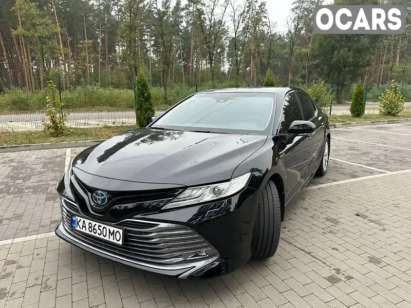 Седан Toyota Camry 2020 2.49 л. Автомат обл. Київська, Київ - Фото 1/21