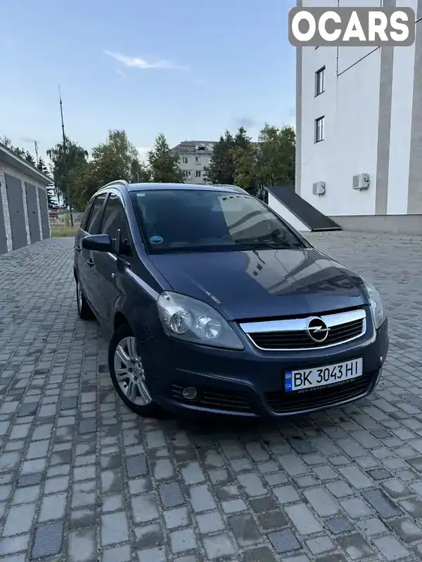 Минивэн Opel Zafira 2006 1.9 л. Ручная / Механика обл. Ровенская, Костополь - Фото 1/21