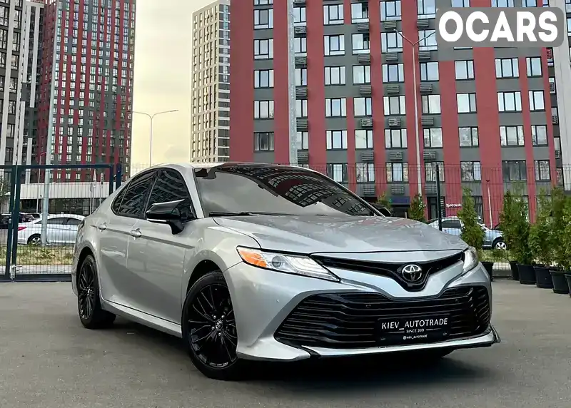 Седан Toyota Camry 2018 2.49 л. Автомат обл. Київська, Київ - Фото 1/21