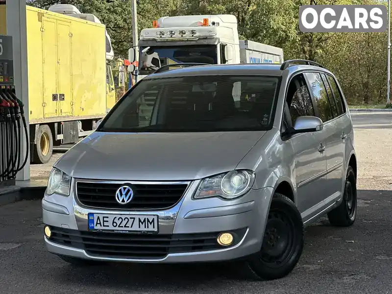 Мінівен Volkswagen Touran 2007 1.9 л. Ручна / Механіка обл. Дніпропетровська, Дніпро (Дніпропетровськ) - Фото 1/20