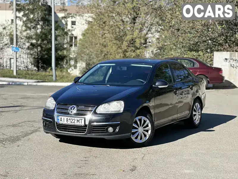 Седан Volkswagen Jetta 2009 1.6 л. Ручна / Механіка обл. Київська, Київ - Фото 1/21