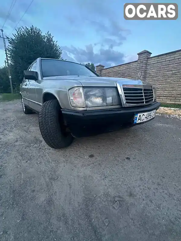 Седан Mercedes-Benz 190 1987 2 л. Ручная / Механика обл. Волынская, Владимир-Волынский - Фото 1/7