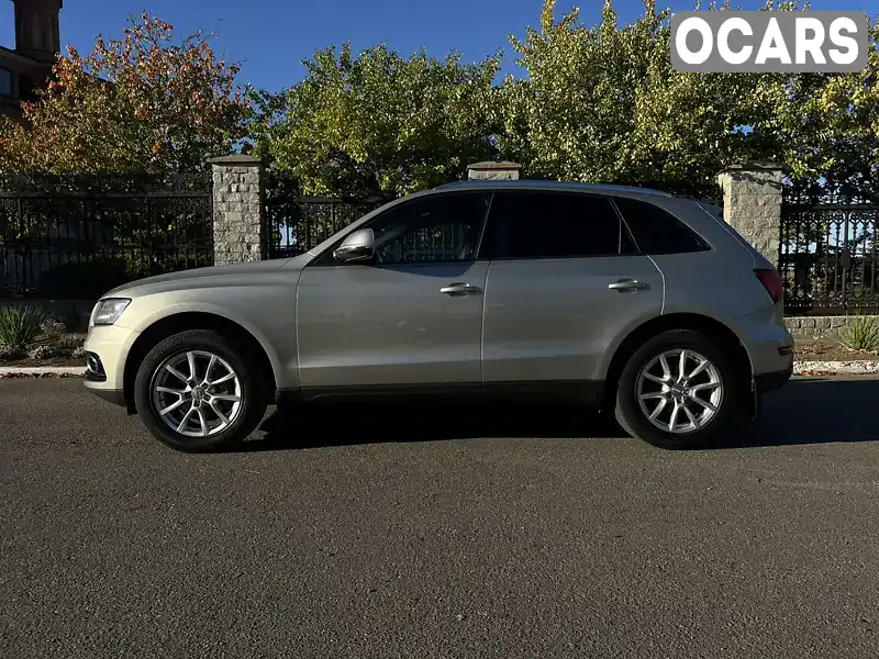 Позашляховик / Кросовер Audi Q5 2012 1.98 л. Автомат обл. Харківська, location.city.chervonyi_donets - Фото 1/19