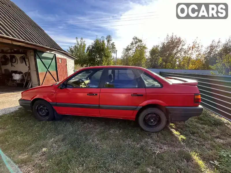 Седан Volkswagen Passat 1988 1.78 л. Ручна / Механіка обл. Київська, location.city.pohreby - Фото 1/14