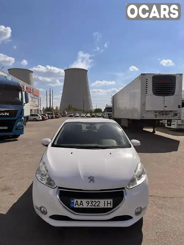 Хэтчбек Peugeot 208 2013 1.56 л. Ручная / Механика обл. Киевская, Киев - Фото 1/9