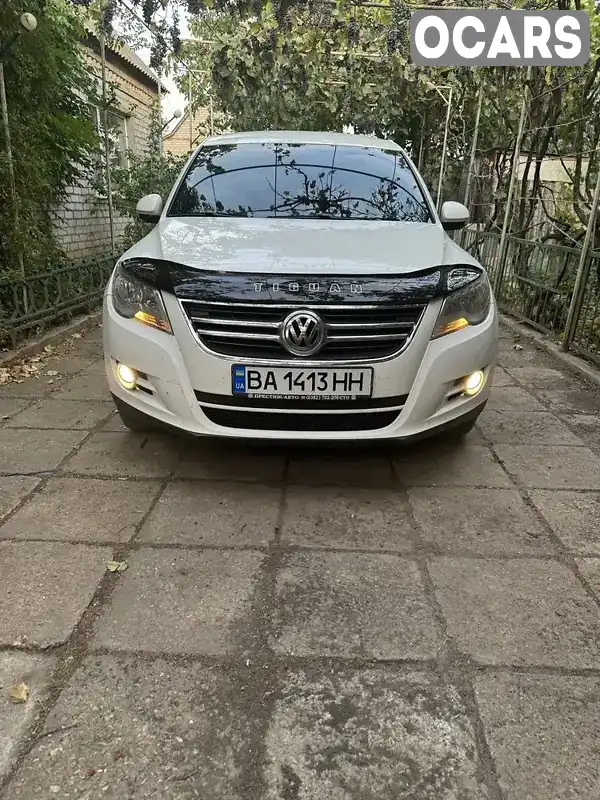 Позашляховик / Кросовер Volkswagen Tiguan 2010 1.4 л. Ручна / Механіка обл. Київська, Вишневе - Фото 1/9