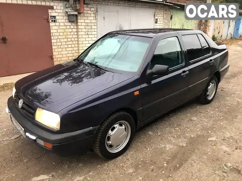 Седан Volkswagen Vento 1995 1.78 л. Ручна / Механіка обл. Харківська, Харків - Фото 1/20