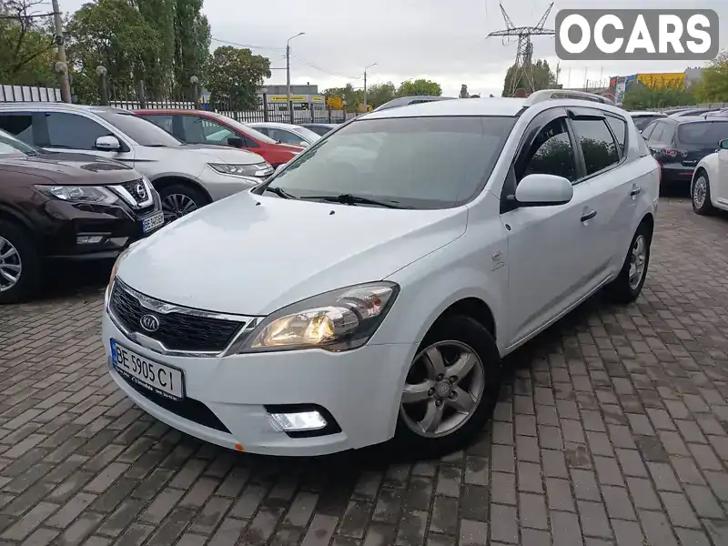 Універсал Kia Ceed 2010 1.6 л. Ручна / Механіка обл. Миколаївська, Миколаїв - Фото 1/21