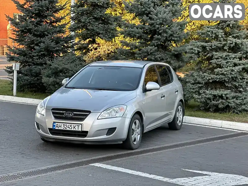 Хетчбек Kia Ceed 2008 1.4 л. Ручна / Механіка обл. Дніпропетровська, Дніпро (Дніпропетровськ) - Фото 1/14