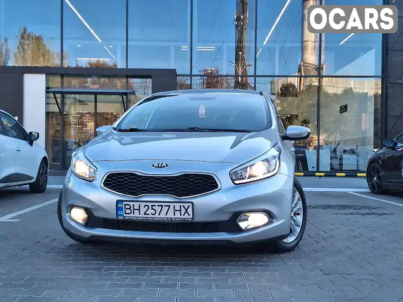 Хетчбек Kia Ceed 2013 1.59 л. Автомат обл. Одеська, Одеса - Фото 1/21