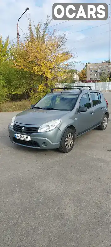 Хэтчбек Renault Sandero 2010 1.39 л. Ручная / Механика обл. Запорожская, Запорожье - Фото 1/13