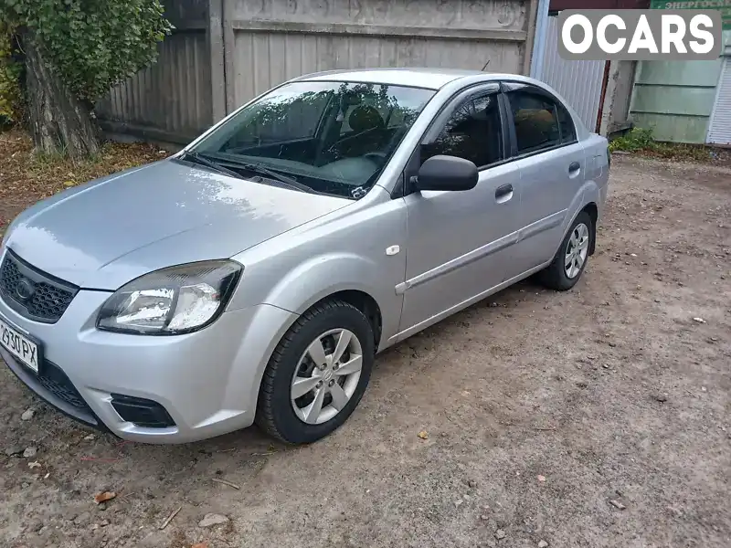 Седан Kia Rio 2011 1.4 л. Ручна / Механіка обл. Київська, Київ - Фото 1/15