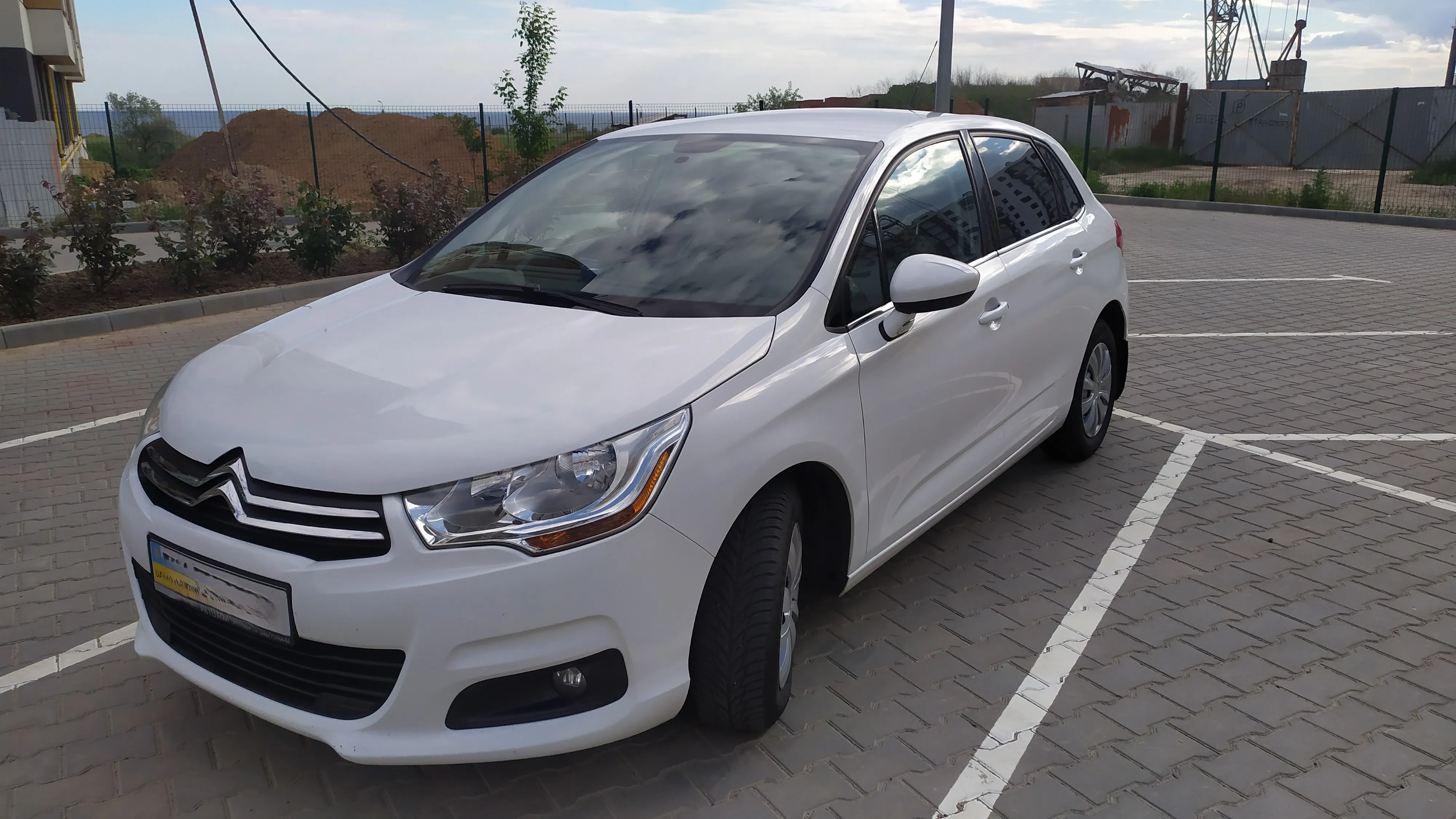 Хэтчбек Citroen C4 2011 1.6 л. Робот обл. Одесская, Южное (Пивденное) - Фото 1/17